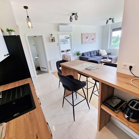 Apartment Queen Károlyváros Kültér fotó